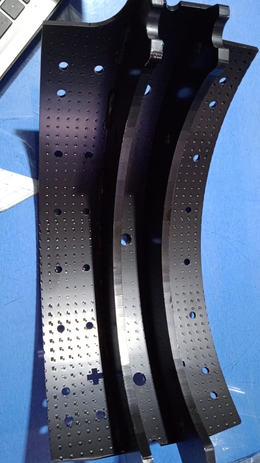 Brake shoe with bonded friction lining